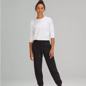 Scuba High-Rise French Terry Jogger 8